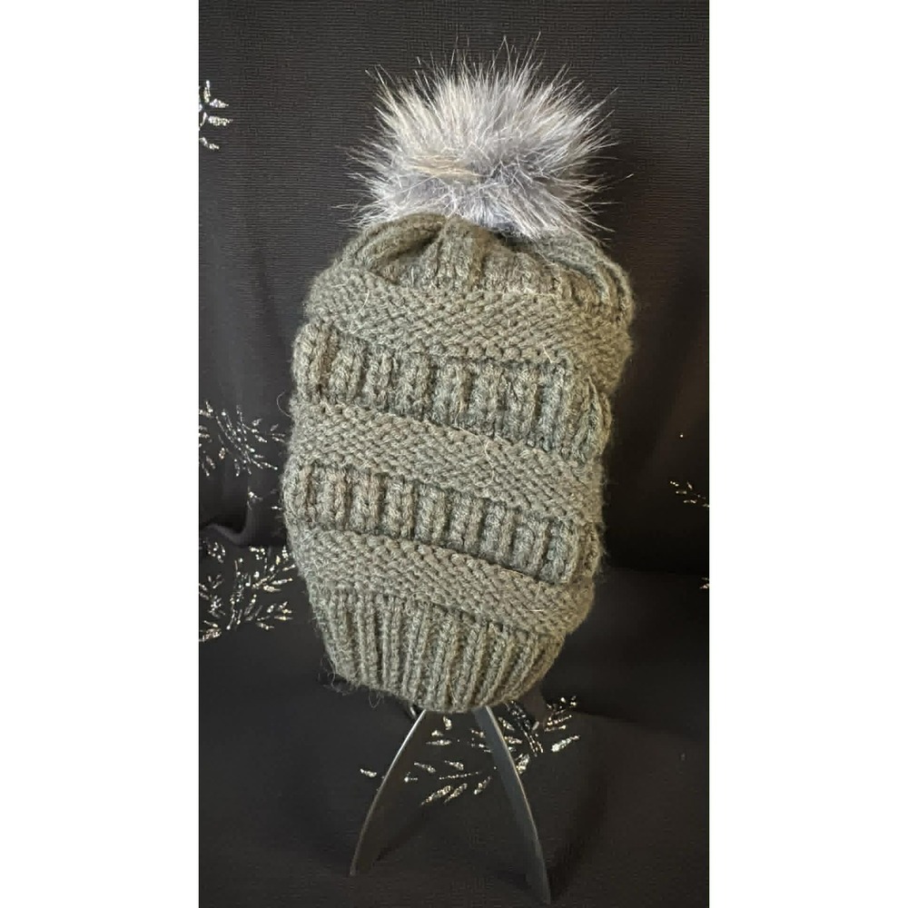 Unbranded Grey Cable Knit Beanie with Grey Faux Fur Pom Pom‎ Slouchy Hat